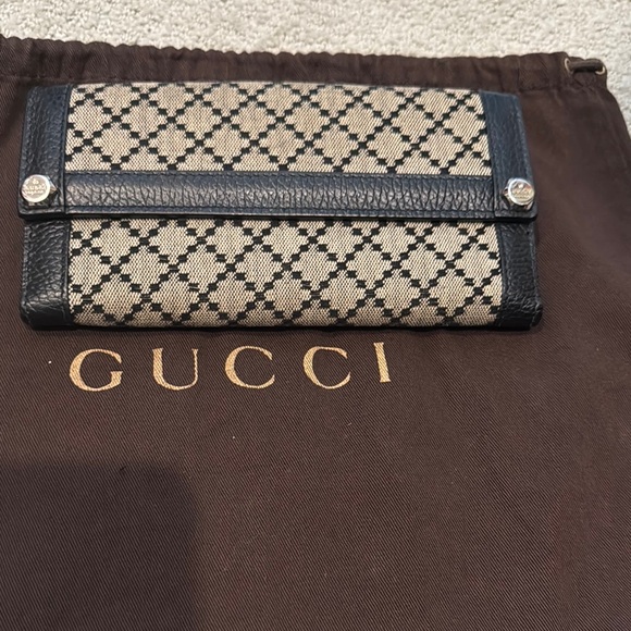 Gucci Black and Cream Patterned Wallet - Picture 1 of 9